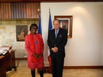 JLACOUR ET L&acute;AMBASSADEUR DE FRANCE AU CAMEROUN: cliquer pour aggrandir