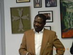 ACCUEIL DES 4 DEPUTES CAMEROUNAIS A ST CHAMOND PAR LE DEPUTE F-R 01: cliquer pour aggrandir