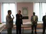 ACCUEIL DES 4 DEPUTES CAMEROUNAIS A ST CHAMOND PAR LE DEPUTE F-R 00: cliquer pour aggrandir